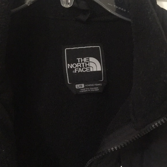 North Face Denali Jacket - Picture 2 of 3
